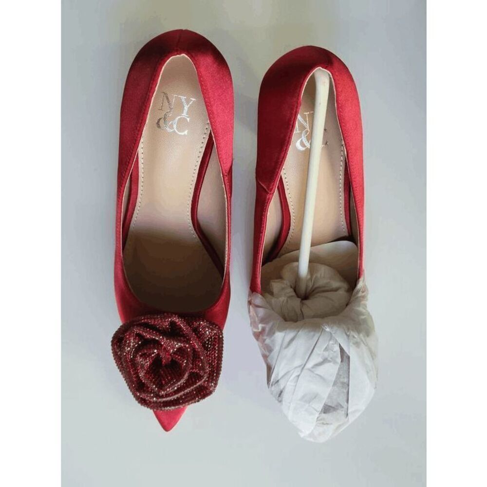 🌹 NEW YORK AND COMPANY Ilyana Red Rose Satin Pumps Heels SIZE 6 NEW IN BOX - Picture 11 of 16